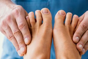 Read more about the article Expert Chicago Foot Doctors: Caring for Your Feet Every Step of the Way