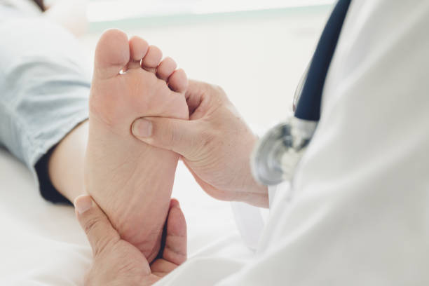 Read more about the article How to Choose the Right Podiatrist in Chicago for Your Needs