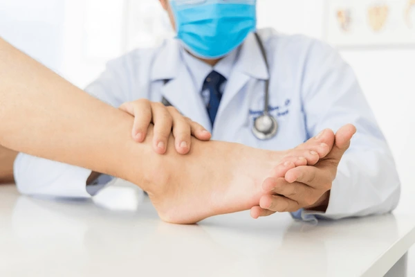 You are currently viewing The Benefits of Seeing a Podiatrist in Chicago